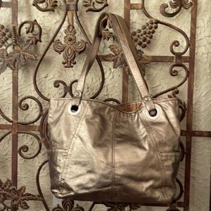Vintage fossil handbag.